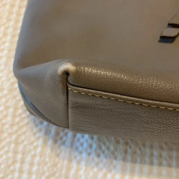 Authentic Dooney & Bourke Bag - Picture 6 of 15